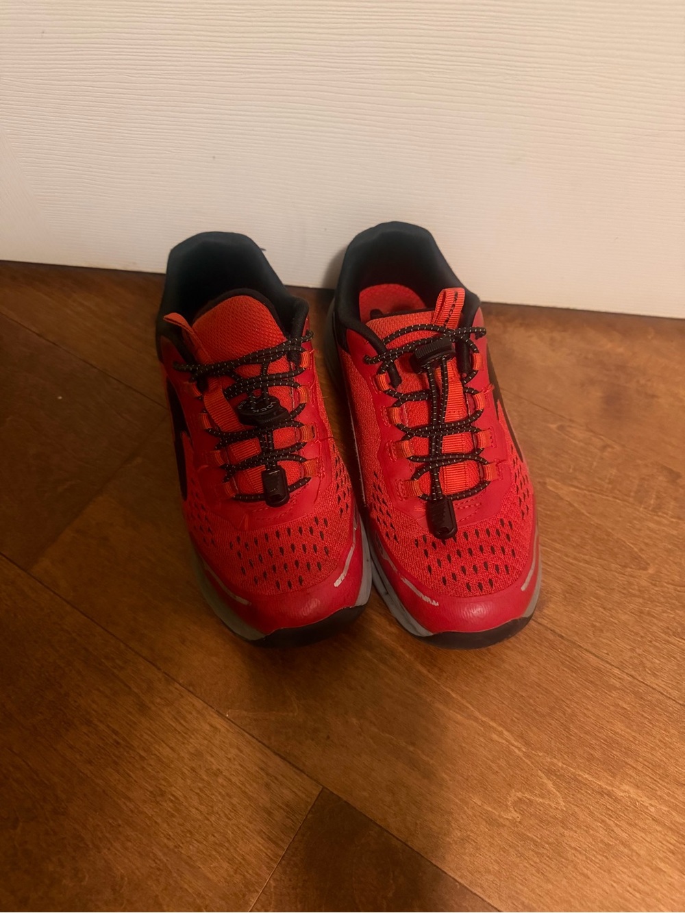 Skechers Kids Size 3 Red Sneakers – Gently Used